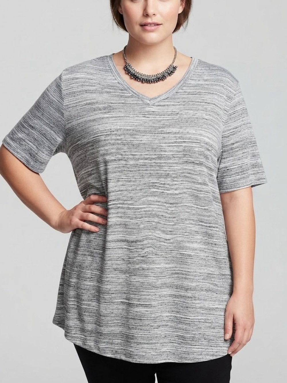 NWT GAP Everyday Light  Gray Space-Dye V-Neck Short Sleeve Tee T-Shirt XL